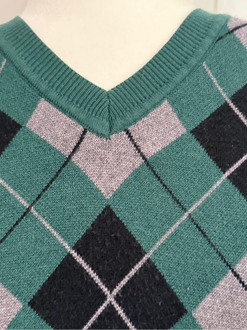 SHEIN Teal Argyle V-Neck Sweater Vest - Picture 2 of 5